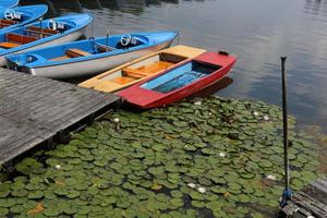 cais para atracação de barcos e iates foto