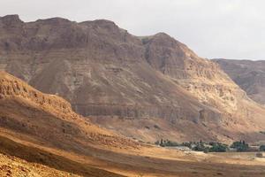 montanhas no deserto de negev no sul de israel foto