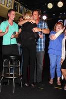 los angeles, 1 de junho - judi evans, wally kurth no judi evans comemora 30 anos no evento de show business no dimples em 1 de junho de 2013 em burbank, ca foto