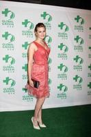 los angeles, 22 de fevereiro - maggie grace chega à festa pré-oscar global green eua no avalon em 22 de fevereiro de 2012 em los angeles, ca foto