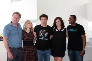 san diego, 22 de julho - bill pullman, alexa havins, john barrowman, eve myles, mekhi phifer na convenção da comic-con de 2011, dia 2 no centro de convenções de san diego em 22 de julho de 2010 em san diego, ca foto