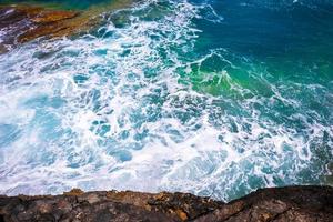 papel de parede de espuma de ondas do mar foto