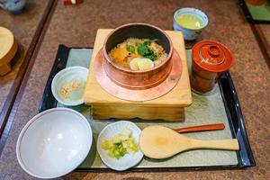 conjunto de comida japonesa tradicional clássica., osaka, japão foto