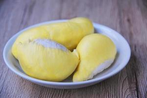 durian maduro pronto para comer, tailândia foto