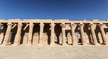 edifício no templo de philae, aswan, egito foto