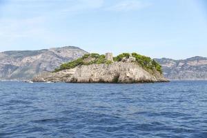 ilha na costa de amalfi, nápoles, itália foto