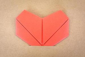 cartão postal de dia dos namorados, coração de papel vermelho, cartão de amor foto