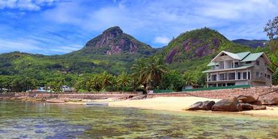 belas impressões da paisagem tropical no paraíso das ilhas seychelles foto