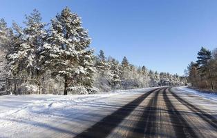 estrada sob a neve foto