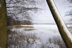 lago congelado, inverno foto