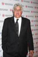 los angeles, 23 de outubro - jay leno no american friends of magen david adom s red star ball no beverly hilton hotel em 23 de outubro de 2014 em beverly hills, ca foto