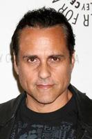 los angeles, 12 de abril - maurice benard chega ao hospital geral comemora 50 anos, paley no paley center for media em 12 de abril de 2013 em beverly hills, ca foto