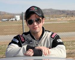 los angeles, 21 de fevereiro - nathan kress no grand prix de long beach pro celebridade race training no willow springs international raceway em 21 de março de 2015 em rosamond, ca foto