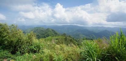 miradouro de khao sawan, distrito de suan phueng, província de ratchaburi fronteira tai-birmânia foto