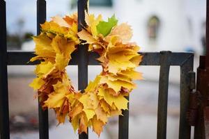 coroa de folhas de outono