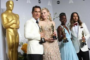 los angeles, 2 de março - matthew mcconaughey, cate blanchett nos 86th academy awards no dolby theater, hollywood e highland em 2 de março de 2014 em los angeles, ca foto