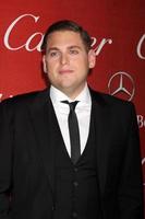 los angeles, 7 de janeiro - jonah hill chega na gala do festival internacional de cinema de palm springs 2012 no centro de convenções de palm springs em 7 de janeiro de 2012 em palm springs, ca foto