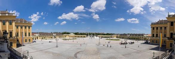 áustria, palácio schonbrunn em viena, um importante monumento arquitetônico e histórico foto