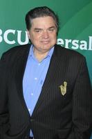 los angeles, 13 de agosto - oliver platt no nbcuniversal 2015 tca summer press tour no beverly hilton hotel em 13 de agosto de 2015 em beverly hills, ca foto