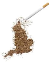 cigarro e tabaco em forma de Inglaterra (série) foto