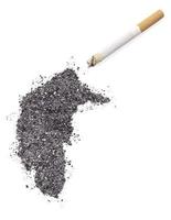 cinzas em forma de território da capital australiana e um cigarro. foto