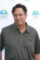 los angeles, 10 de novembro - robert hays no terceiro clássico anual de golfe de celebridades para beneficiar a fundação de pesquisa de melanoma no clube de golfe à beira do lago em 10 de novembro de 2014 em burbank, ca foto