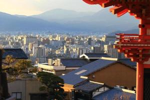 templo kyomizu na temporada de inverno kyoto japão foto