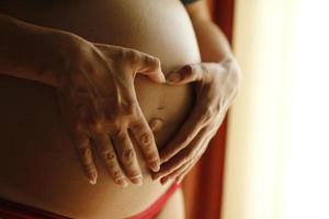 barriga de mulher grávida foto