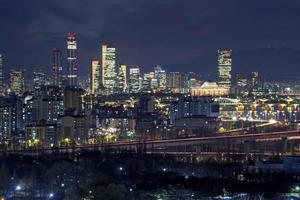 a visão noturna de seul e yeouido foto