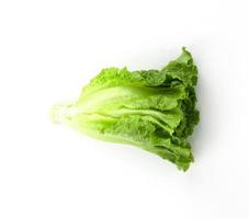 vegetal de alface verde, salada fresca isolada no fundo branco com traçado de recorte foto