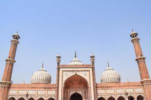 detalhe arquitetônico da mesquita jama masjid, antiga delhi, índia, a arquitetura espetacular da mesquita jama masjid em delhi 6 durante a temporada de ramzan, a mesquita mais importante da índia foto