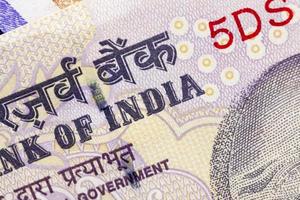 dinheiro indiano antigo com inscrições foto