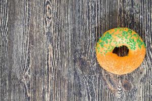 deliciosos donuts com recheio de chocolate, close-up foto