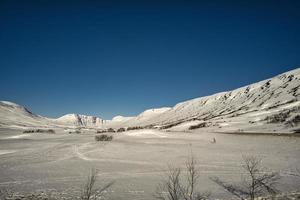 estância de esqui na noruega em gelo e neve foto