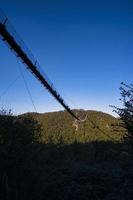 vista da paisagem da ponte suspensa geierlay foto