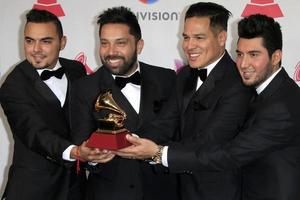 las vegas, 17 de novembro - banda el recodo de cruz lizarraga na 17ª edição do latin grammy awards sala de imprensa na t-mobile arena em 17 de novembro de 2016 em las vegas, nv foto