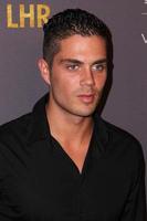 los angeles, 22 de outubro - max george na delta air lines e celebração virgin atlantic flysmart no hotel london em 22 de outubro de 2014 em west hollywood, ca foto