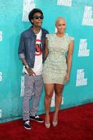 los angeles, 3 de junho - wiz khalifa amber rose chegando no 2012 mtv movie awards no gibson ampitheater em 3 de junho de 2012 em los angeles, ca foto