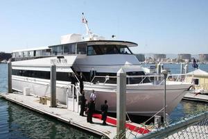 los angeles, 21 de abril - na celebração do 70º aniversário de wolveck no sonho no iate na marina da vila dos pescadores em 21 de abril de 2013 na marina del rey, ca foto