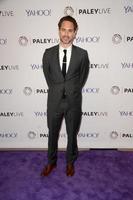 los angeles, 14 de dezembro - thomas sadoski no uma noite com a vida em pedaços no paley center for media em 14 de dezembro de 2015 em beverly hills, ca foto