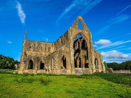 hdr tintern abadia abaty tyndyrn em tintern foto