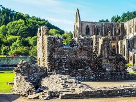 hdr tintern abadia abaty tyndyrn em tintern foto