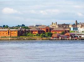 vista hdr de birkenhead em liverpool foto