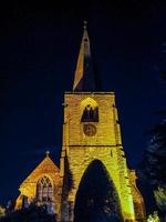 hdr st mary magdalene church em tanworth em arden à noite foto