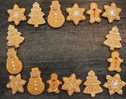 biscoitos de gengibre e mel de natal foto