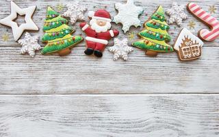 biscoitos de gengibre caseiros de natal foto