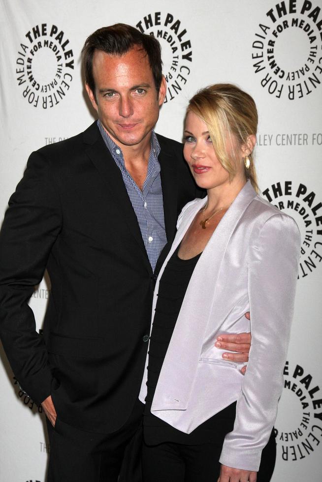 los angeles, 8. mai - will arnett, christina applegate kommt am 8. mai 2012 in beverly hills, ca foto