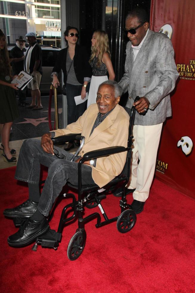 los angeles, 17. juni - robert guillaume bei der the phantom of the opera play los angeles premiere at the pantages, theater am 17. juni 2015 in los angeles, ca foto