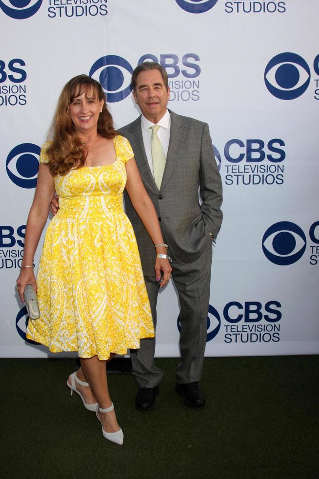 los angeles, 19. mai - wendy bridges, beau bridges bei der cbs sommersoiree im london hotel am 19. mai 2014 in west hollywood, ca foto