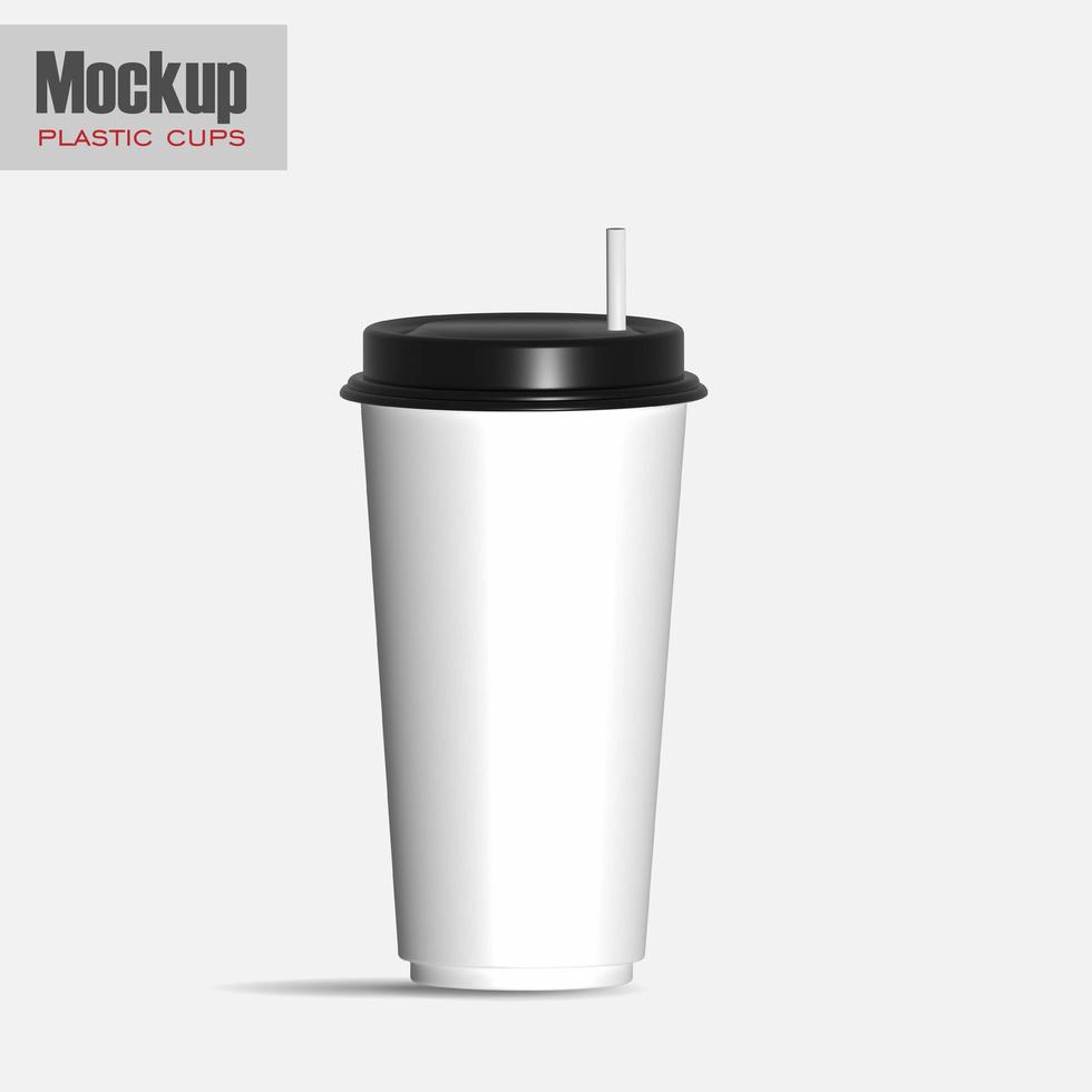 weißer Einwegbecher aus Kunststoff mit Deckel für kalte Getränke - Limonade, Eistee oder Kaffee, Cocktail, Milchshake, Saft. 450 ml. realistische verpackungsmodellvorlage. 3D-Darstellung foto